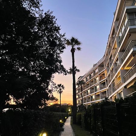 C037-Nice Studio With Garden And Parking - Near Beach カンヌ エクステリア 写真