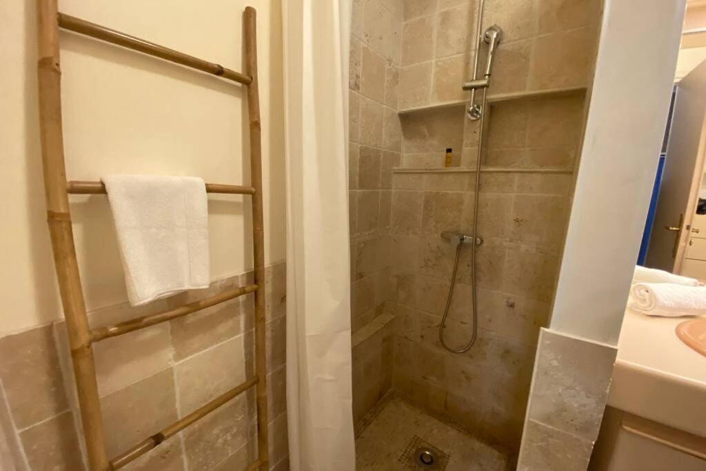 C037-Nice Studio With Garden And Parking - Near Beach カンヌ エクステリア 写真