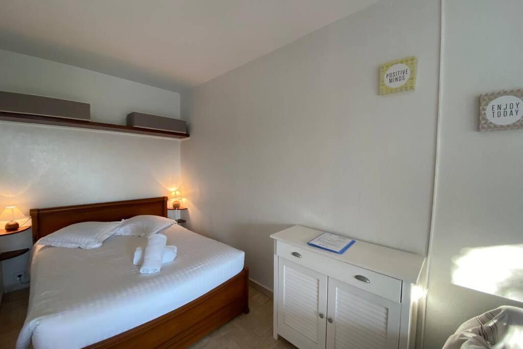 C037-Nice Studio With Garden And Parking - Near Beach カンヌ エクステリア 写真